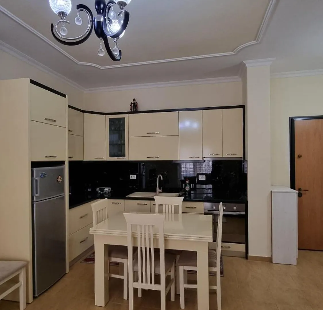 Aren'S Apartament Lungomare Vlore Albania